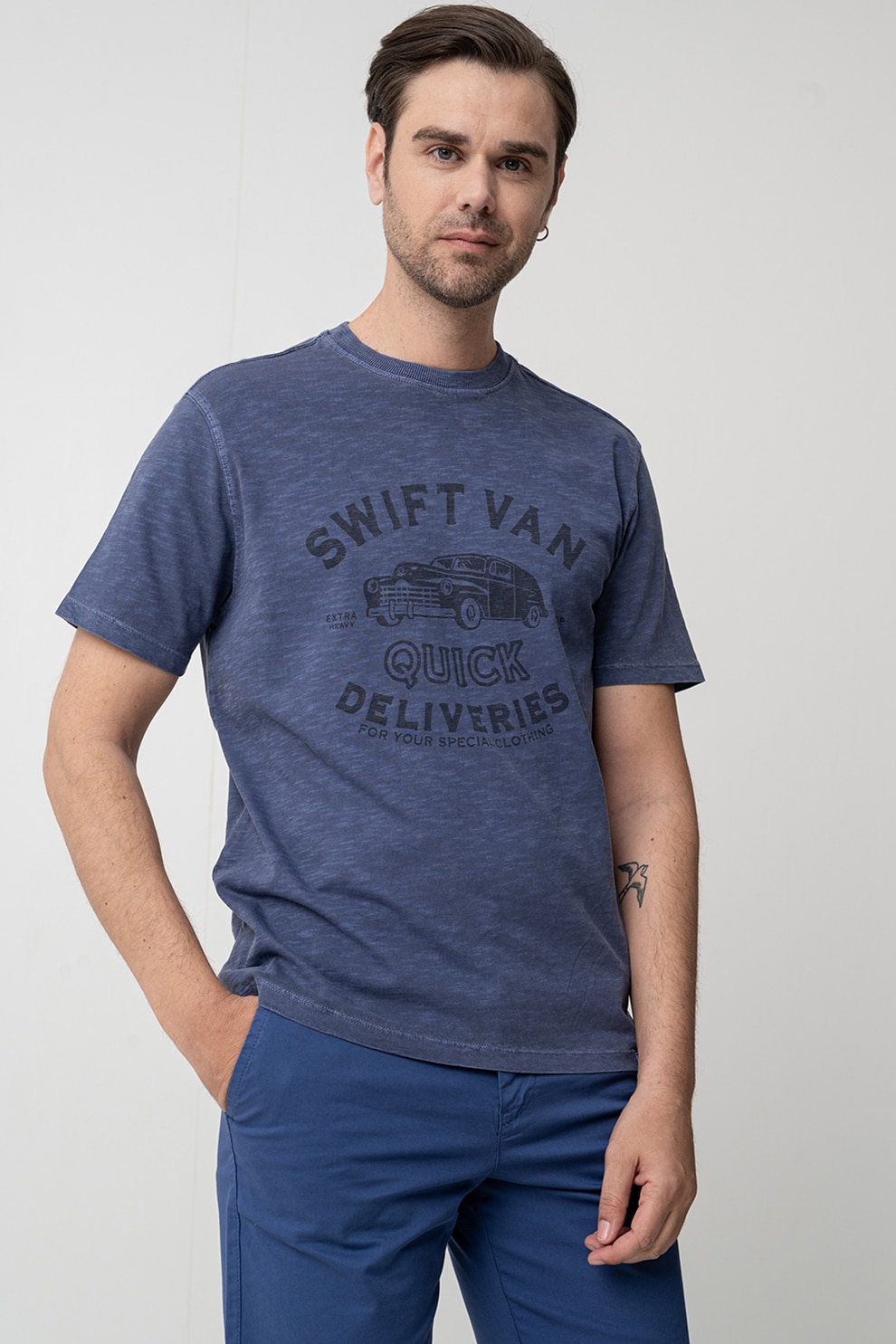 United Colors of Benetton, Tricou de bumbac cu imprimeu grafic si text, Negru stins, Albastru inchis melange, M