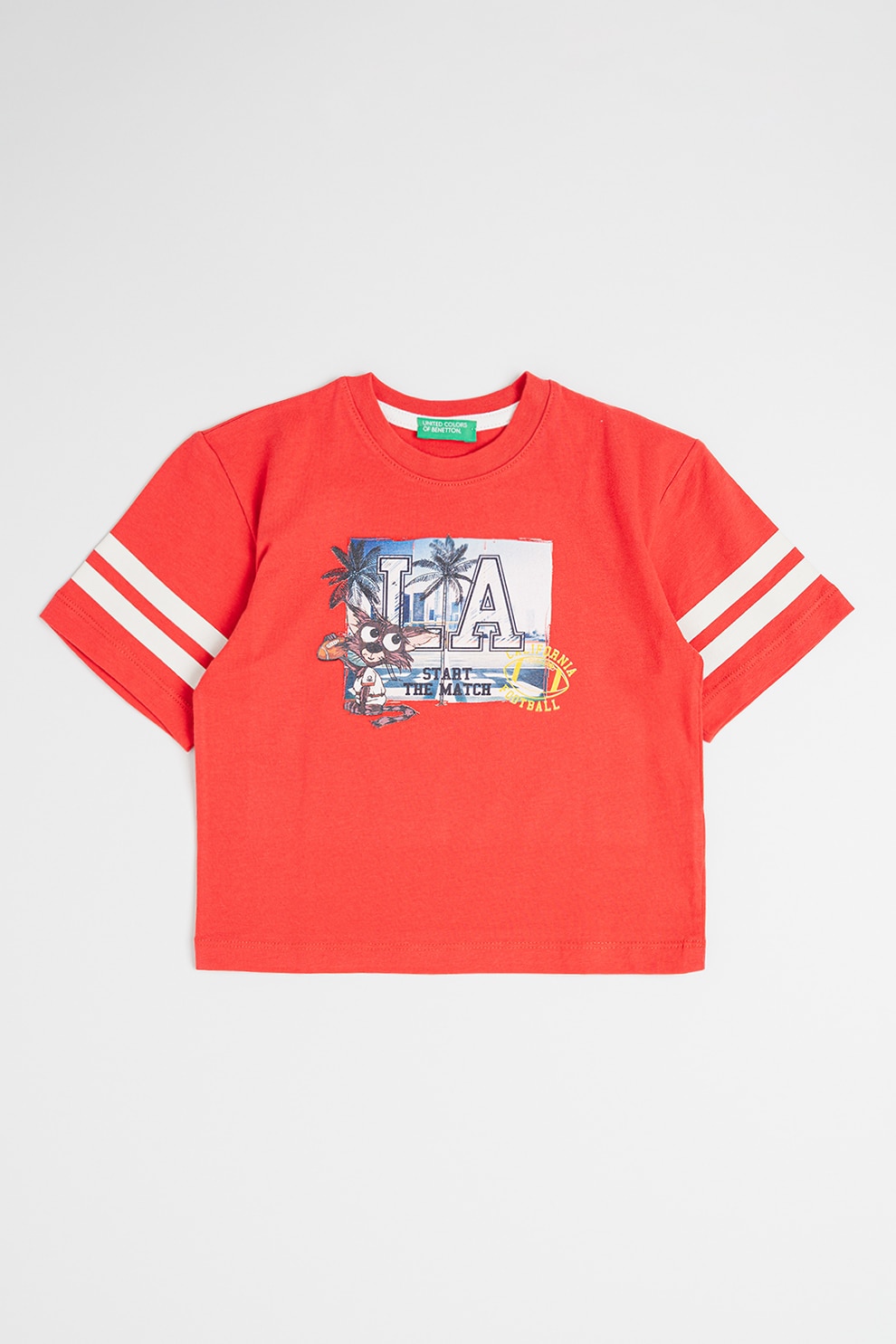 United Colors of Benetton, Tricou cu decolteu la baza gatului si imprimeu grafic, Rosu, Alb, 90 CM