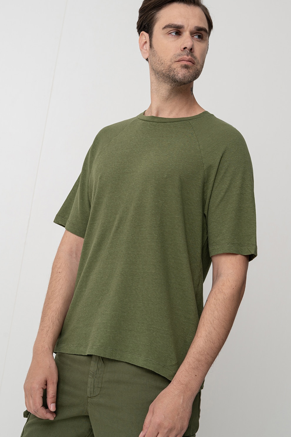 United Colors of Benetton, Tricou din amestec de in cu maneci raglan, Kaki, M