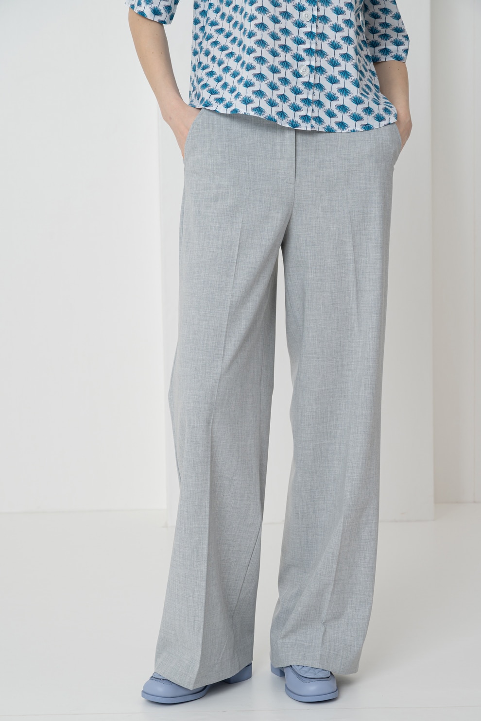 United Colors of Benetton, Pantaloni drepti cu talie inalta, Gri deschis melange, 42