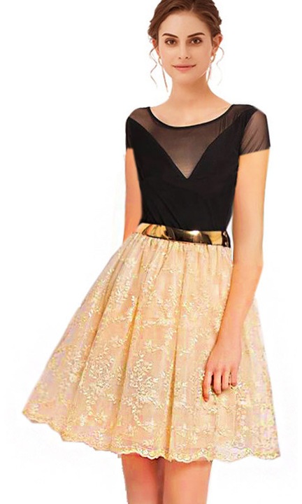 Diana ruha arany csipkével, 40