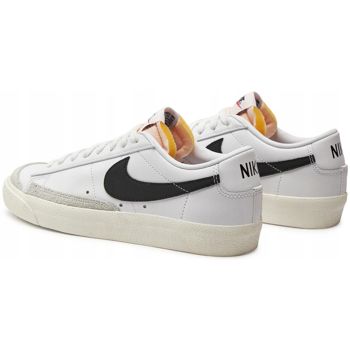 Pantofi Sport, Nike, Blazer Low 77 Vintage, Alb, Pentru Barbati, Material 75% Bumbac, 18% Poliester, 6% Nailon, 1% Elastan, Confortabil, Manopera De Inalta Calitate, Material Interior Piele, Material Talpa Cauciuc, Imprimare Strada, Marime 36