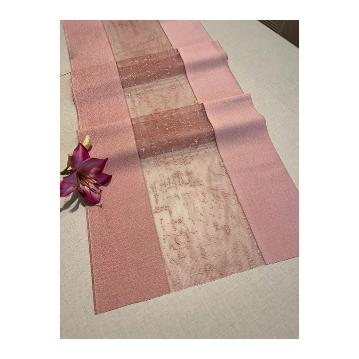 Traversa de masa Zeren Home, Tul, 40x140cm, Roz