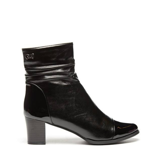 Botine de toamna-iarna cu model fronsat,D&J Exclusive, Negru