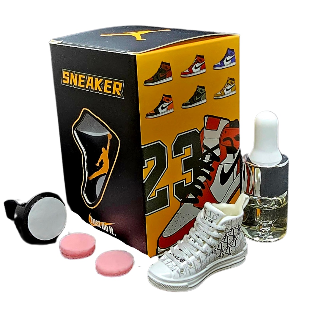 Odorizant masina model 2025 Sneaker Louis Vuitton x Dior - High