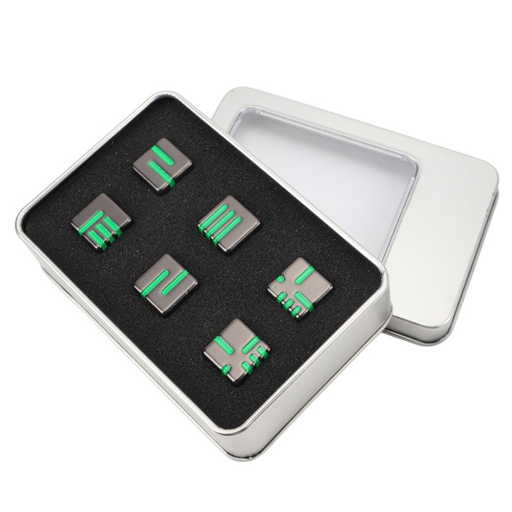 Poliéder fém dobókocka készlet, 6 oldalú, egyedi design, cinkötvözet anyag, szerepjátékokhoz, tárolódobozzal