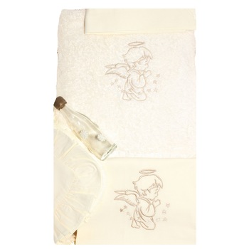 Trusou botez, ingeras, crem, 5 piese Trusou botez, ingeras, crem, 5 piese