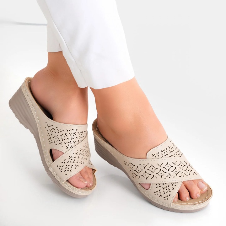 Papuci dama cu platforma Bej din Piele Ecologica Anya, 39