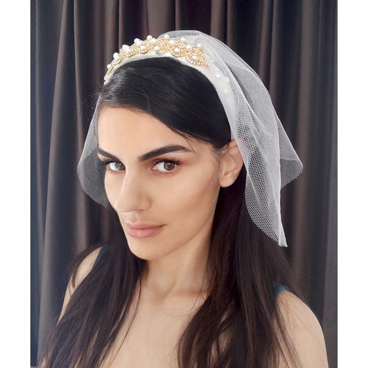 Coronita mireasa cu voal scurt