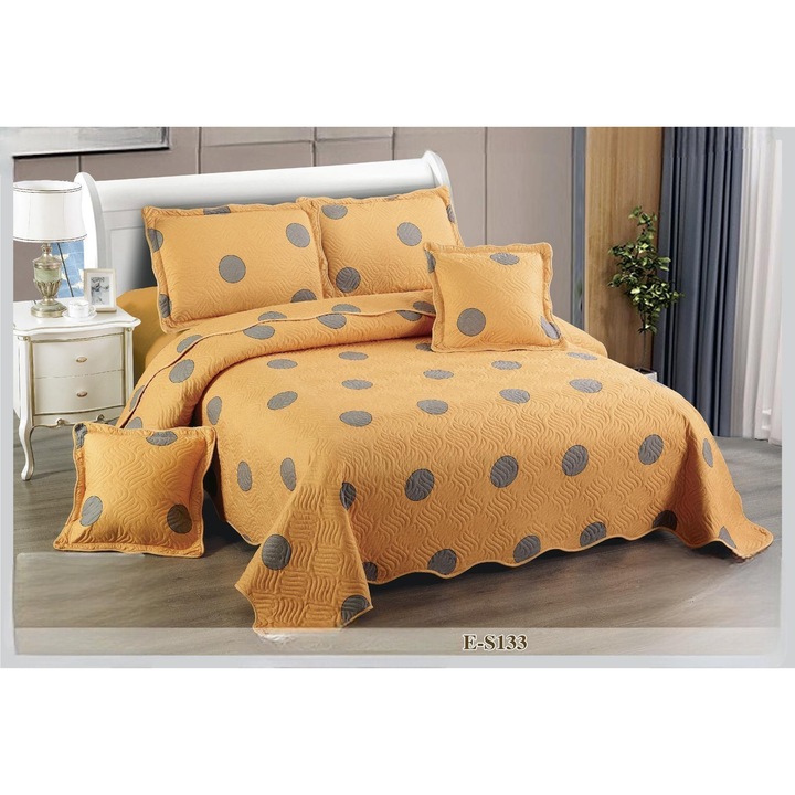 Set Cuvertura Matlasata, din Bumbac Finet, pentru pat dublu, 5 piese: Cuvertura 230 x 250 cm, 2 fete de perna 60 x 80 cm, 2 fete de perna 55 x 55 cm, cu imprimeu flori, portocaliu-gri