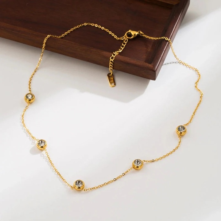 Colier auriu, din otel inoxidabil, suflat cu aur 18k, cu pietre din zirconiu, Henrieta C3