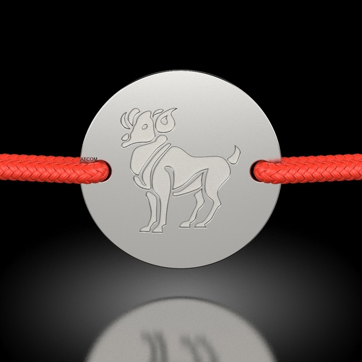 Ezüst karkötő, piros zsinórral, Kos modell