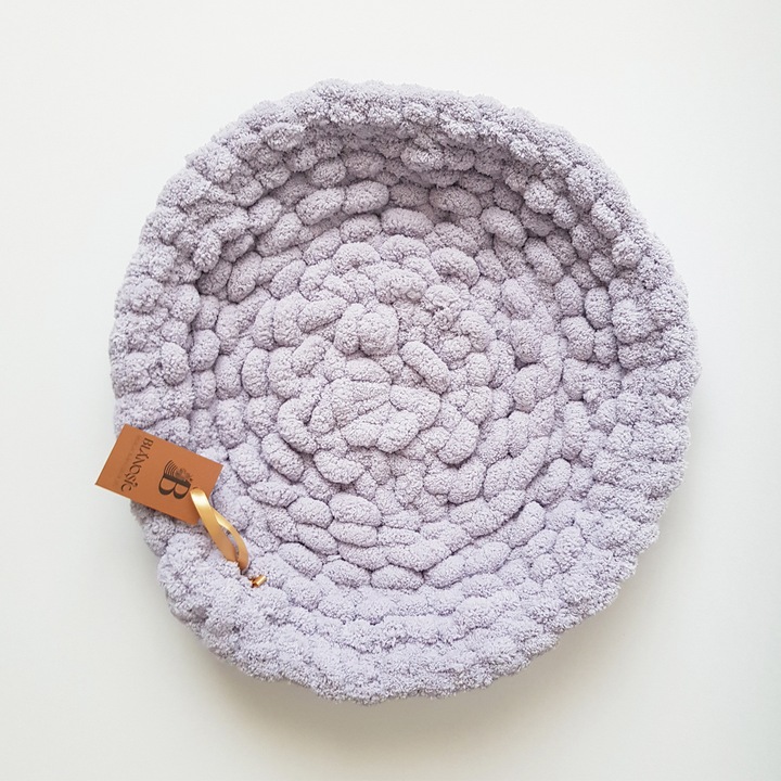 Culcus pentru pisica tip cosulet, Blanosic, Lucrat manual, Gri deschis, 45 cm