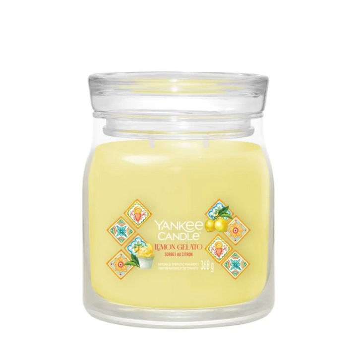 Средна свещ Yankee Candle Lemon Gelato, сладък летен аромат, 1x1x1 см