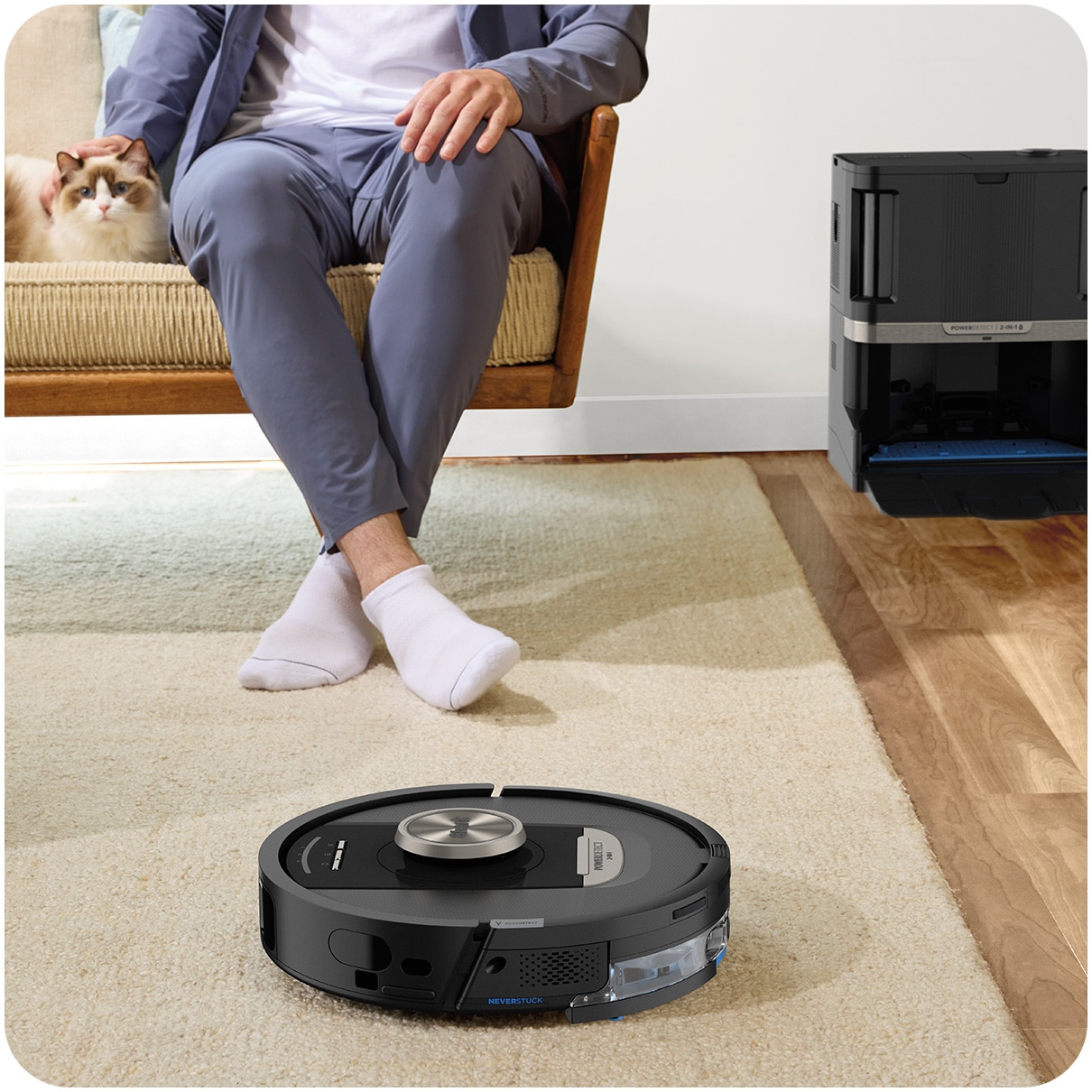 Robot de aspirare cu mop Shark PowerDetect NeverTouch Pro 2in1 RV2800ZEEU, statie NeverTouch Pro reincarcare, auto-curatare, alimentare cu apa si golire automata, 2l, 14.8V, autonomie max 110 min, negru
