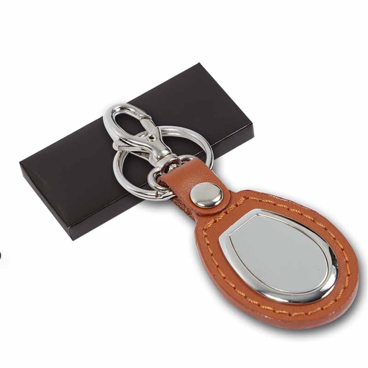 Breloc din piele cu metal