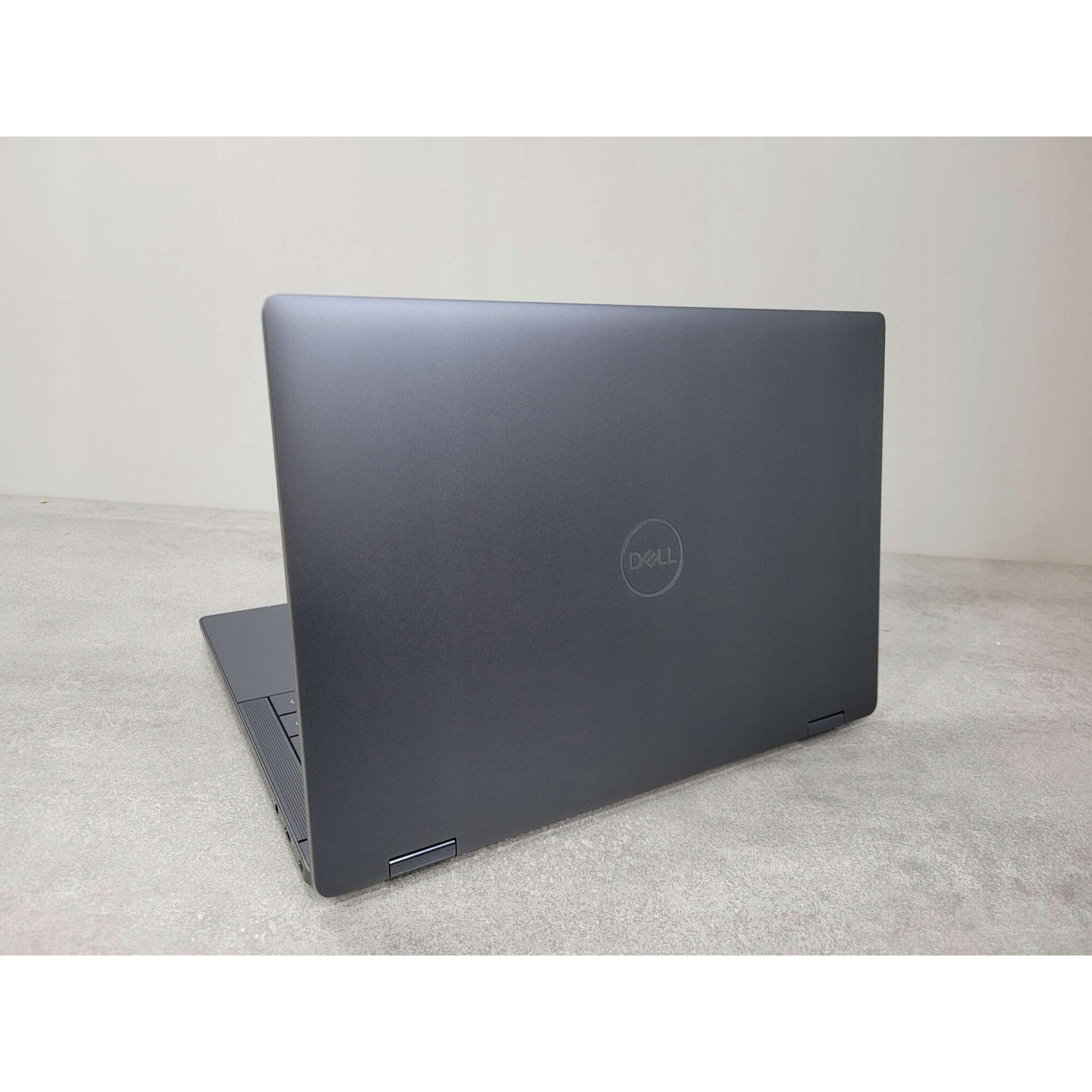Laptop 2in1 Dell Latitude 9450, Intel Core Ultra 7 165U, 32GB RAM, SSD 1TB, 14" QHD+ Touch, 500 nit, negru