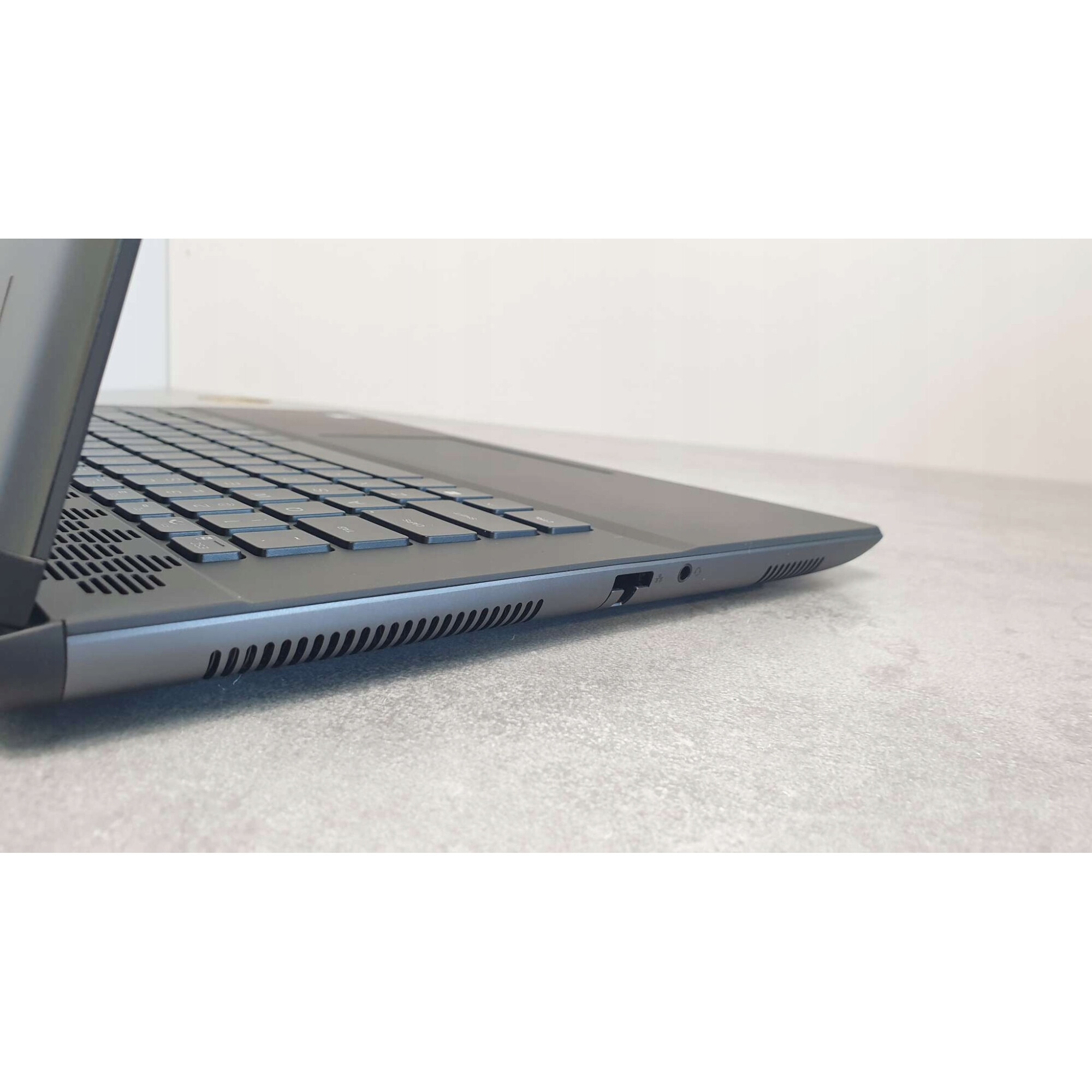 Laptop Dell Alienware m16 R2, Intel Core Ultra 7 155H, 64GB RAM, 1TB SSD, QHD+ 240Hz, NVIDIA GeForce RTX 4070, 16", negru