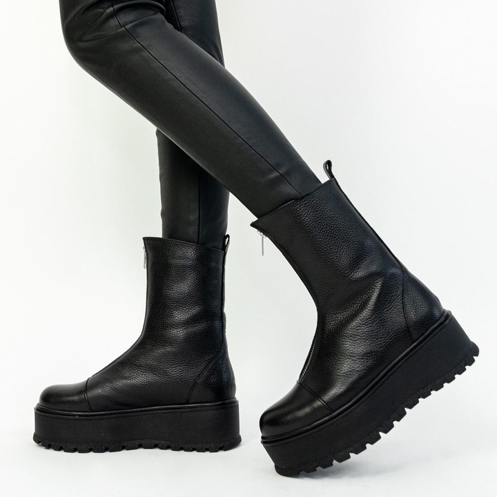 Bocanci negri, din piele naturala, MAIA 35EU