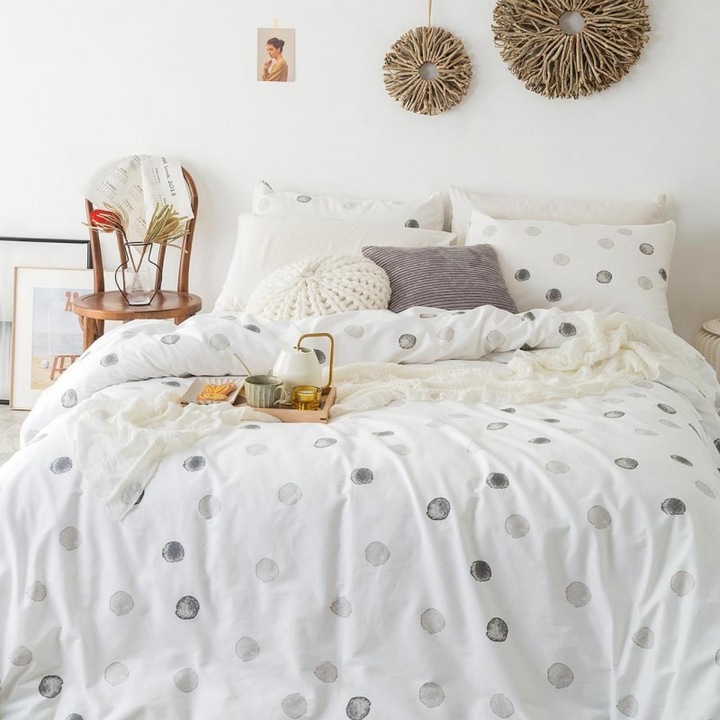 Set de lenjerie de pat Spalno Belio.bg Silver Elegance, Dimensiune dubla 200/220, Microsatin