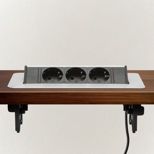 Hosszabbítók/Elosztók