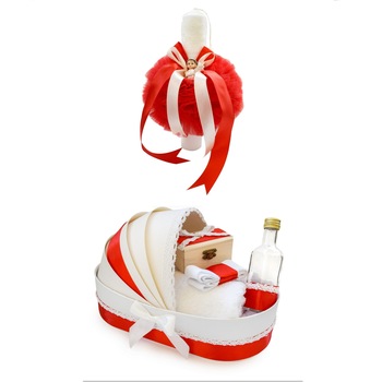 Trusou Botez, trusou biserica, cutie in forma de caleasca, rosu Trusou Botez, trusou biserica, cutie in forma de caleasca, rosu