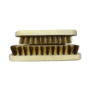 Set 2 Perii frecat, pentru covoare, cu maner comod din lemn, plastic, curatare eficienta – MVD