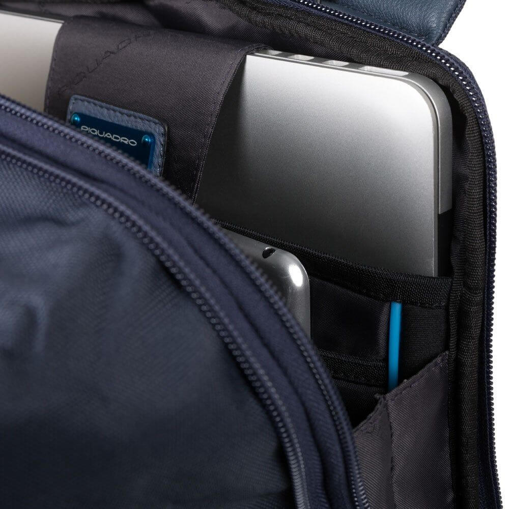 Rucsac extensibil PIQUADRO din piele naturala, port laptop 14” CA5102AO