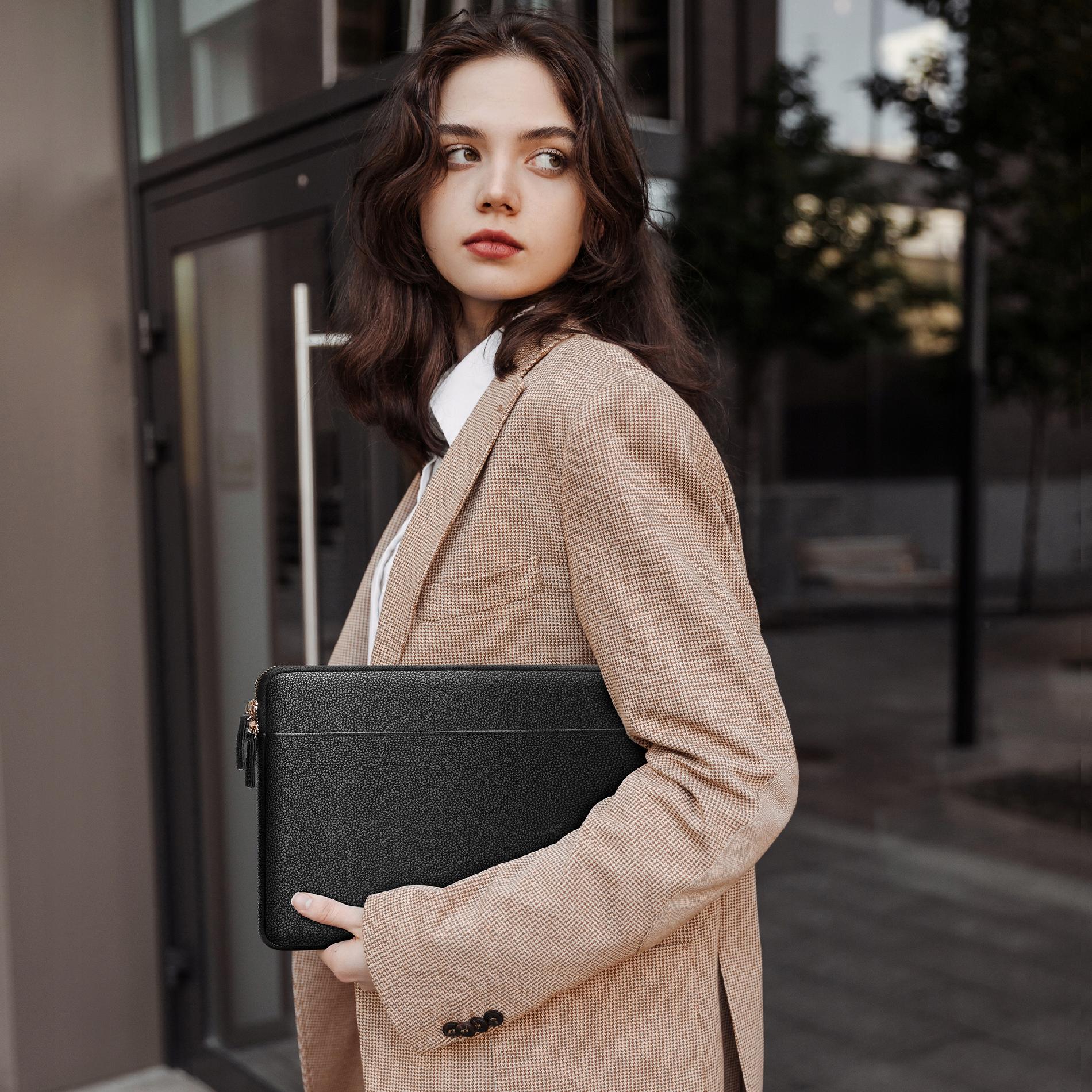 Geanta laptop impermeabila LuxLeather, 14", neagra, design ergonomic, ultra-usoara 220g