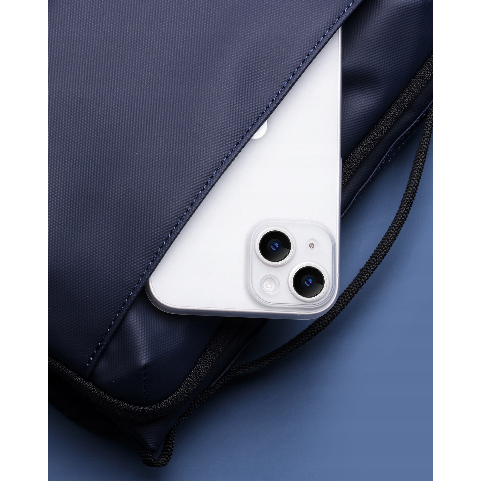Geanta impermeabila Innostyle FlexiCarry, 2L, design ergonomic, material DuPont 1680D, albastru, 23x16x4cm