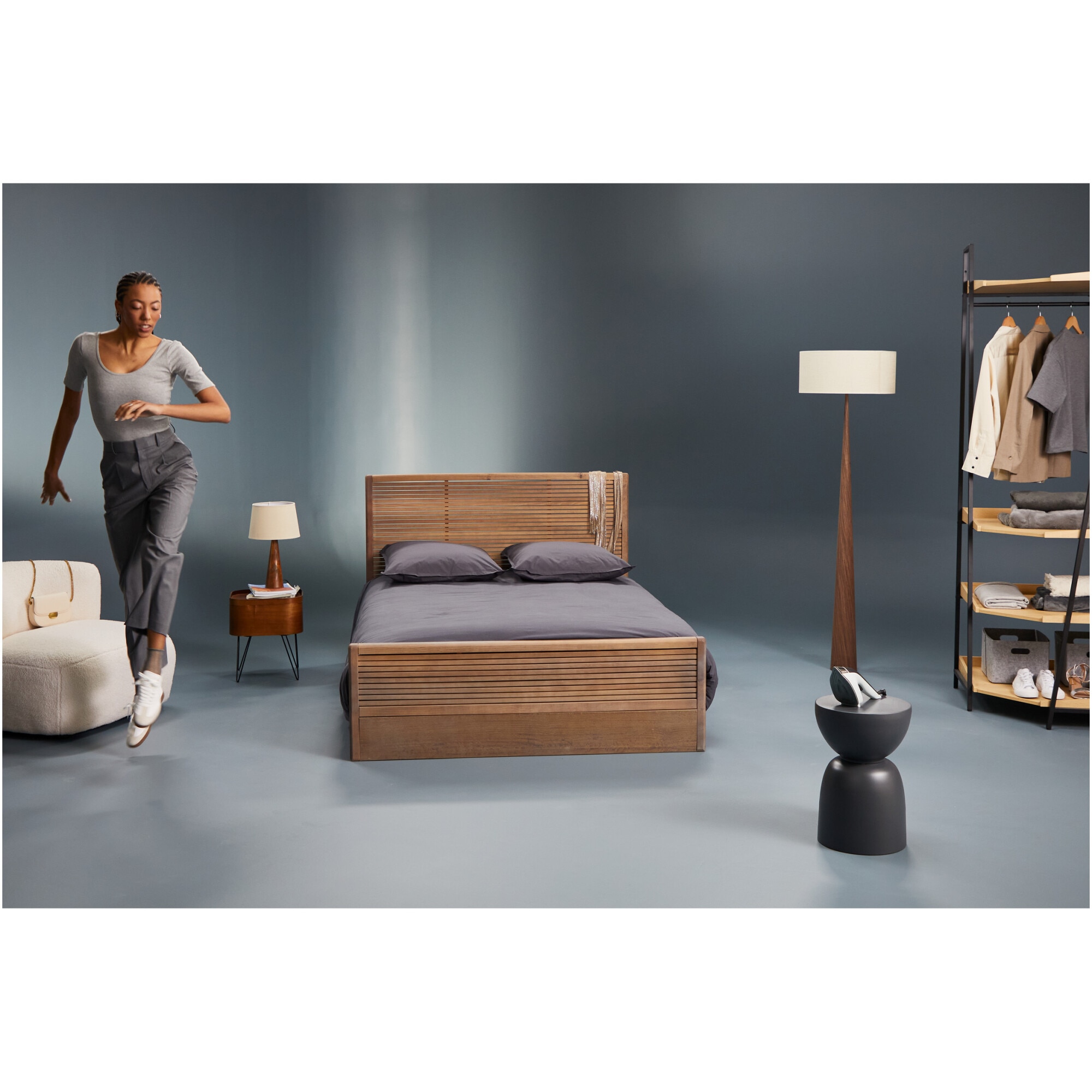 Aparat de calcat vertical cu abur 2 in 1 Tefal Duo Power JF4031E0, 1700W, jet abur 180 g/min, abur variabil 0 - 25 g/min, rezervor apa 400 ml, talpa ceramica, oprire automata, incalzire rapida in 30s, verde & negru