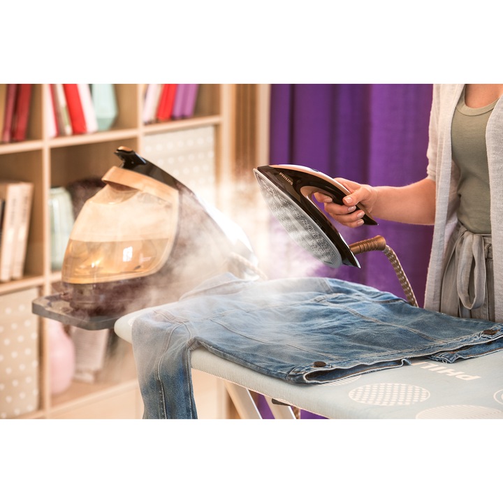 Statie de calcat cu abur Philips PerfectCare Elite Advanced GC9682/80, 2700W, 8 bari, jet de abur continuu 165 g/min, jet de abur 600g, talpa T-ionicGlide, tehnologie OptimalTemp, rezervor 1.8L, sistem Easy De-Calc Plus, Auriu/Negru