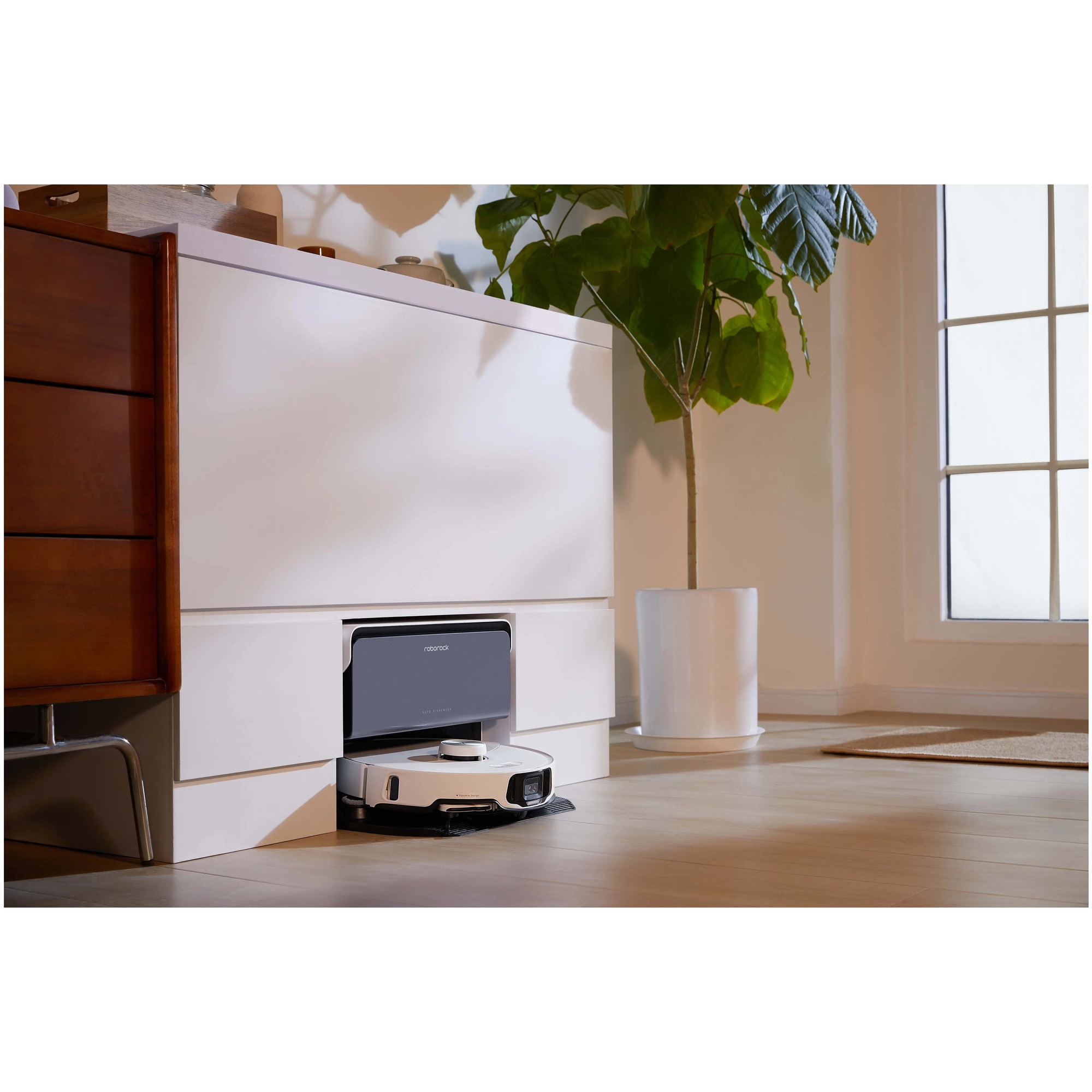 Robot de curatat Roborock S8 MaxV Functie ultra mopping Statie de curatare Cartografiere camera 67dB