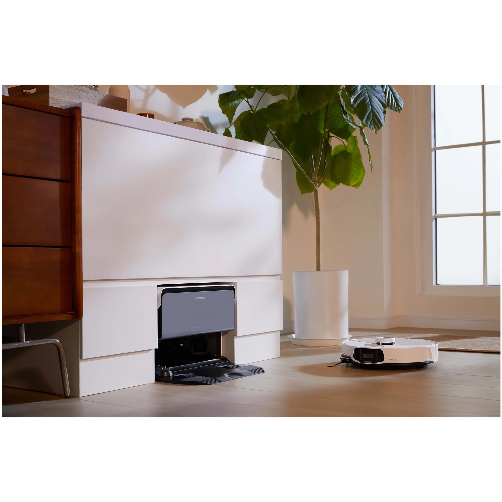 Robot de curatat Roborock S8 MaxV Functie ultra mopping Statie de curatare Cartografiere camera 67dB