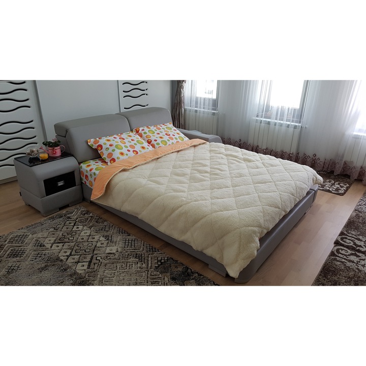 Pilota blana Coneltex, dimensiuni 200x210 cm, culoare crem, 350 g/mp