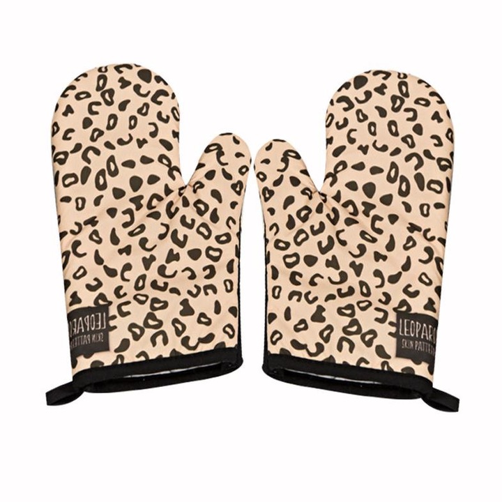 Konyhai kesztyű szett, világos leopárd mintás, 26,3x20,5 cm, hőálló