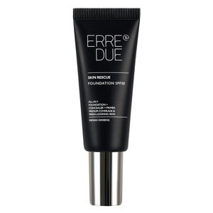 Fond de ten si baza de machiaj