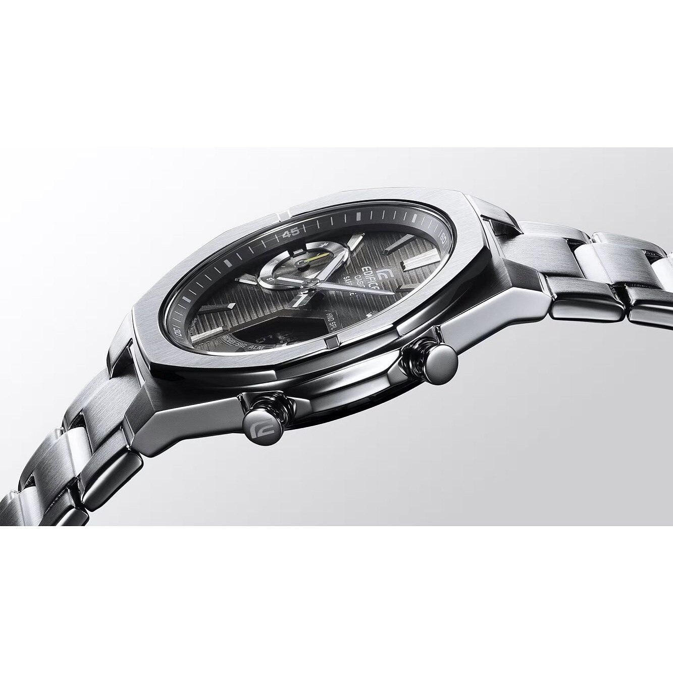 Ceas Casio, quartz, gri, 43mm, cu bratara din inox, rezistent la