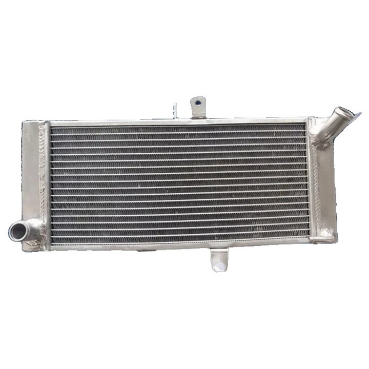 Алуминиев радиатор, прецизно пасващ за Suzuki GSF 1250 Bandit, здрава конструкция, подобрена производителност