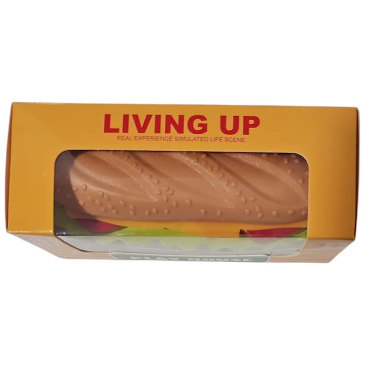 Sandwich din plastic fara margini ascutite, cu salata, cascaval, rosii, chifla