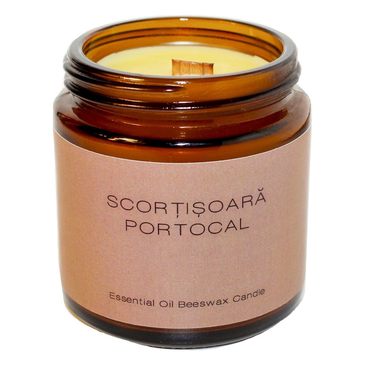 Természetes illatú gyertya fahéjjal, szegfűszeggel és narancs illóolajokkal