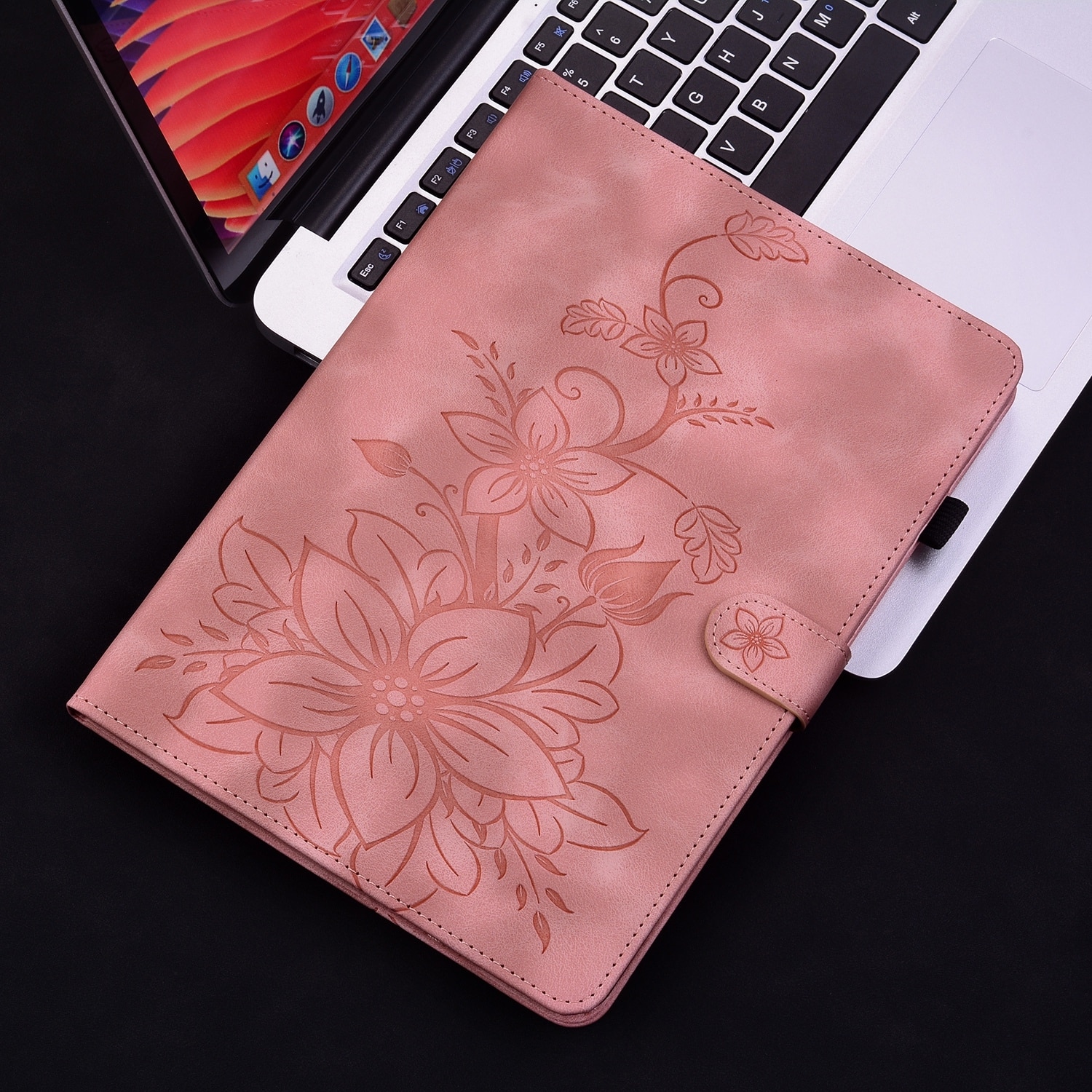 Husa tableta pentru Amazon Kindle Paperwhite 12th Gen 2024, piele embosata cu model floral, tip carte cu functie inteligenta, roz