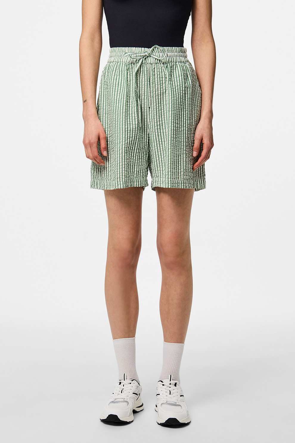 Pieces, Pantaloni scurti de bumbac cu model in dungi, Alb, Verde pal, L