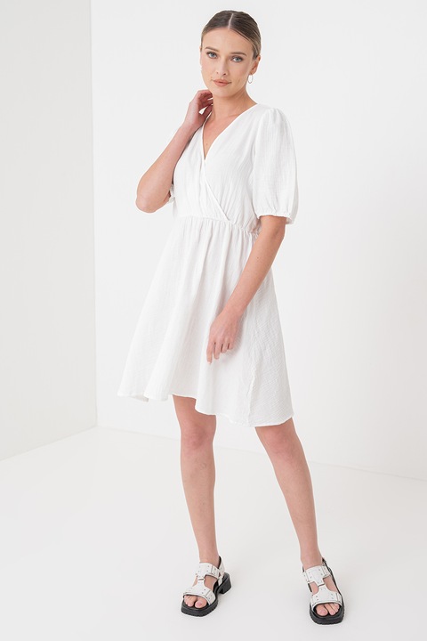 Pieces, Разкроена рокля с шпиц, Бял