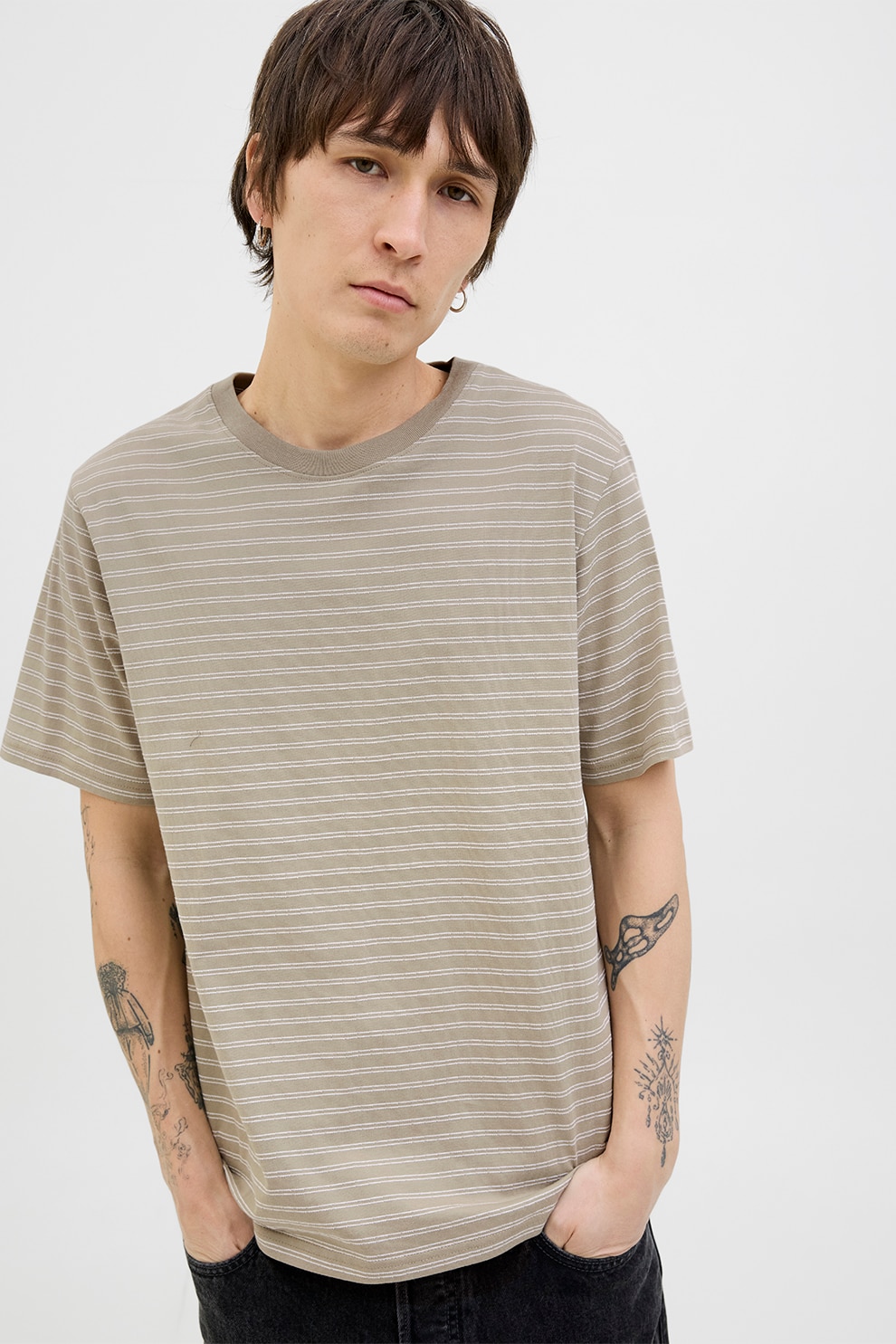 Jack & Jones, Tricou cu model in dungi si decolteu la baza gatului, Alb, Maro camel, L