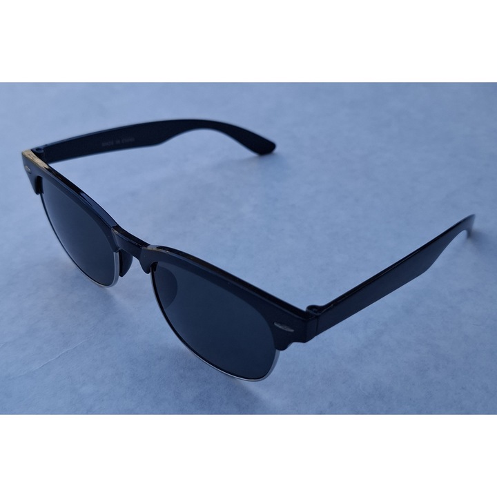 Слънчеви очила, черен цвят