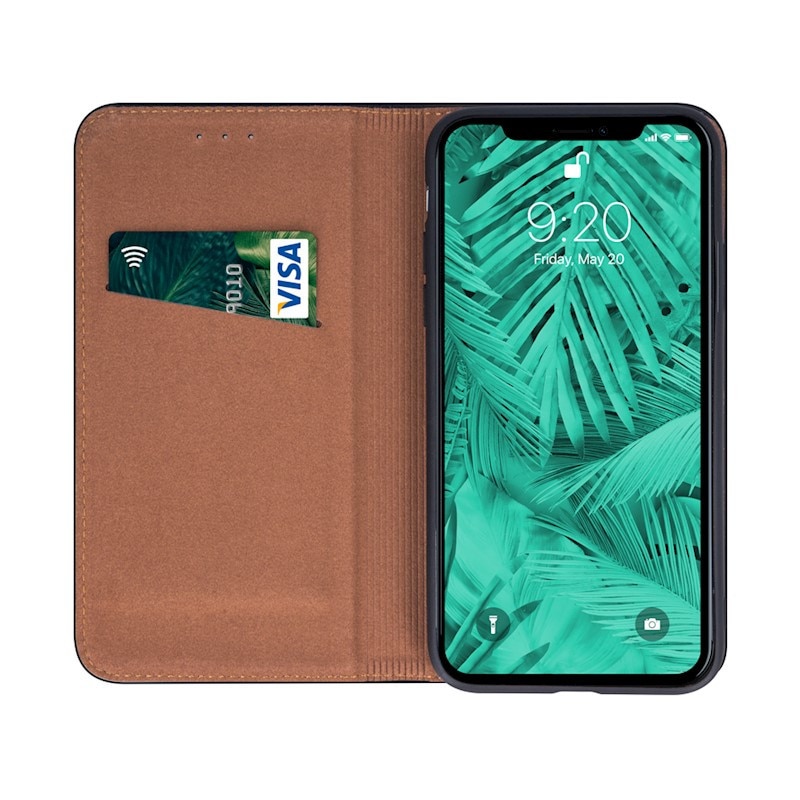Husa pentru Apple iPhone 17, Genuine Leather Smart Pro, AntiShock, Inchidere Magnetica, Portofel carduri, Functie suport, Neagra