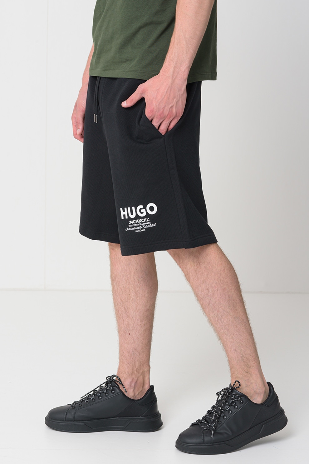 HUGO, Bermude cu logo, Negru, Alb optic, L