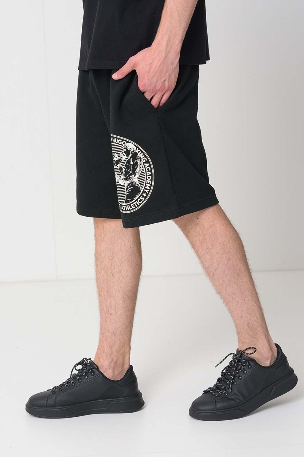 HUGO, Pantaloni scurti cu logo, Negru, Alb optic, M