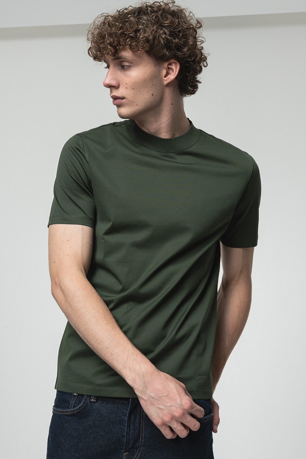 HUGO, Tricou slim-fit cu guler scurt, Verde padure, M